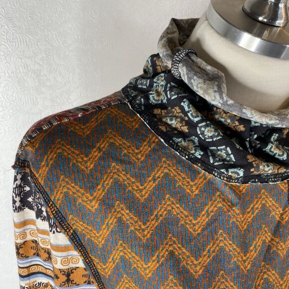 Sundance sz L Patchwork Turtleneck-ish Top - Picture 3 of 11